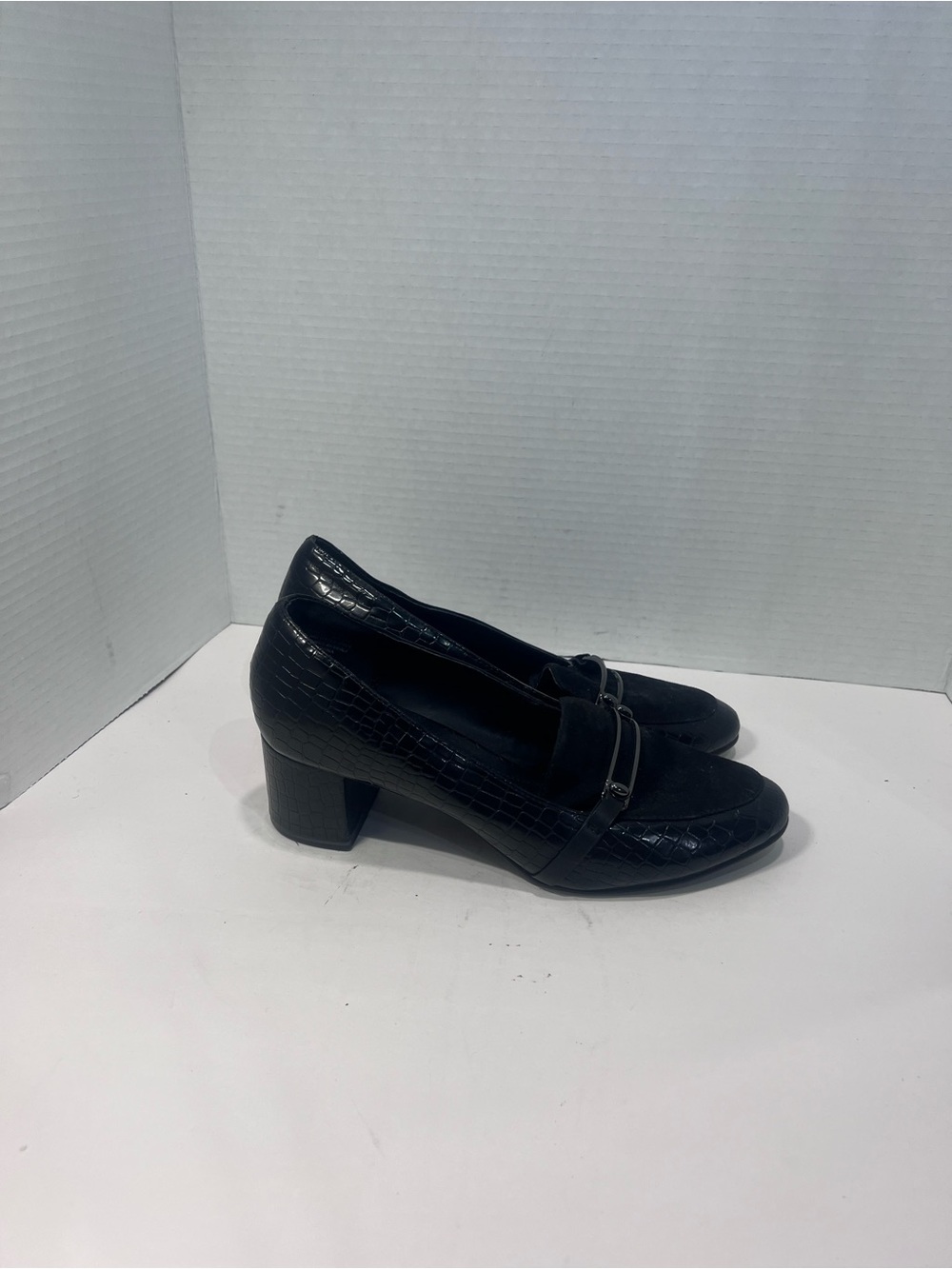 Andrew Geller Black Croc-Embossed Block Heel Loafers